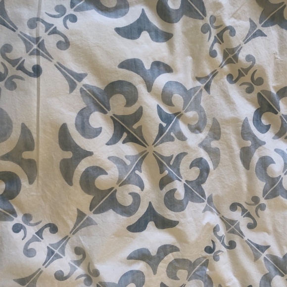 Serena & Lily Duvet and Shams Queen/Full - Picture 4 of 12